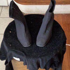 Soft Style Black Ankle Boots